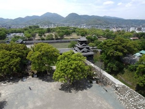 天守閣より宇土櫓.JPG